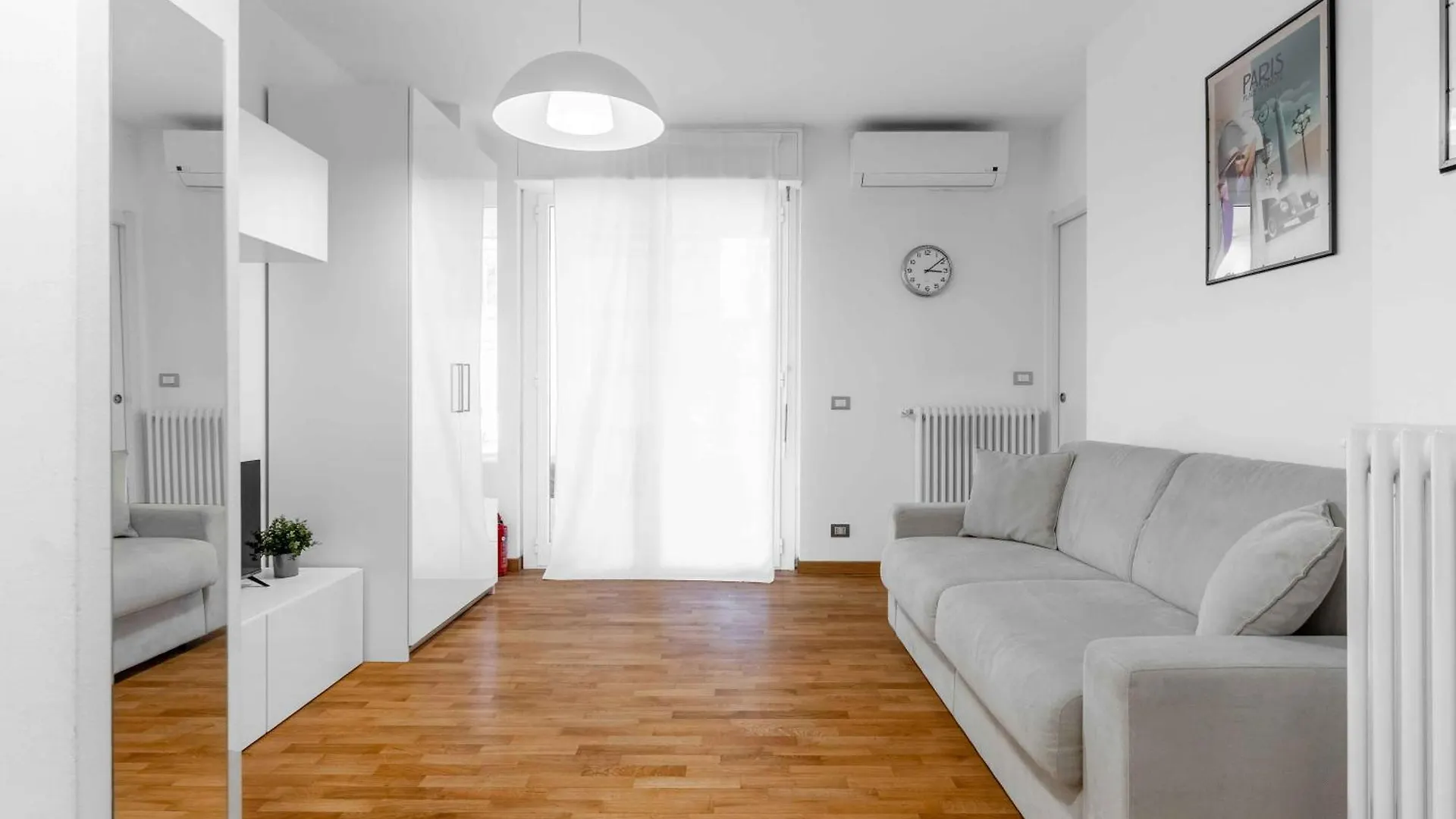 Duomo-Navigli Samara 1 Brioschi, 65 Apartment Milan Italy